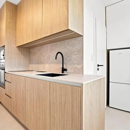 Lejlighed Spacious 2-bedroom Family In Ruzinov *