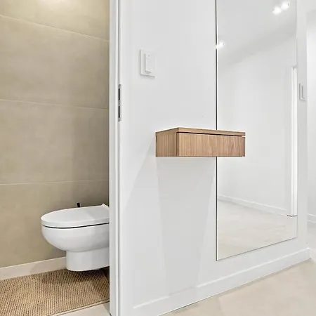 Lejlighed Spacious 2-bedroom Family In Ruzinov *